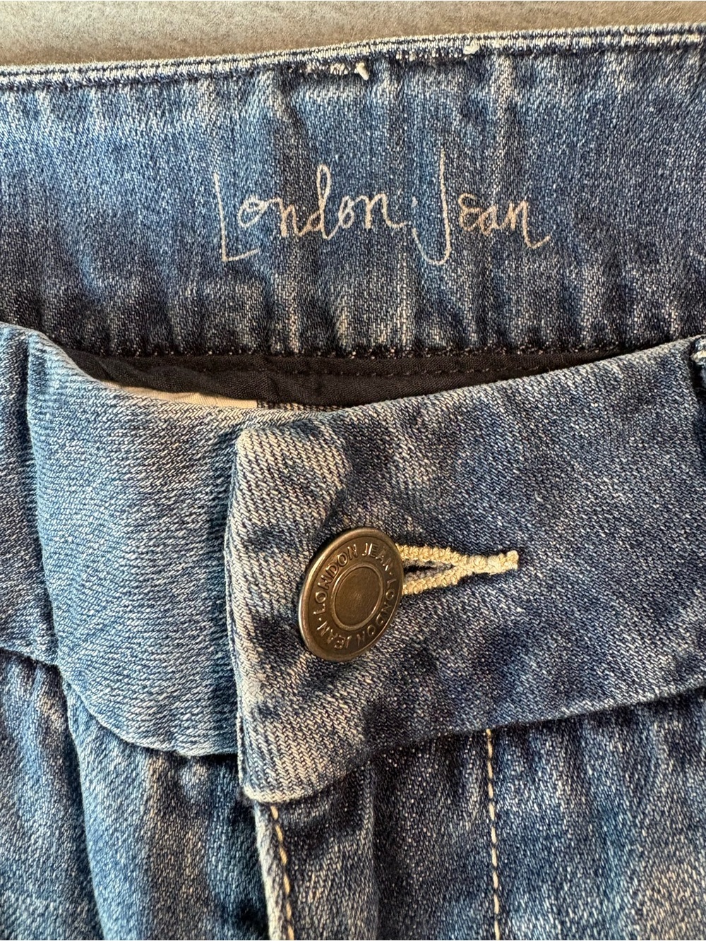 LONDONJEAN Light Blue Denim Bermuda Shorts - Picture 2 of 9